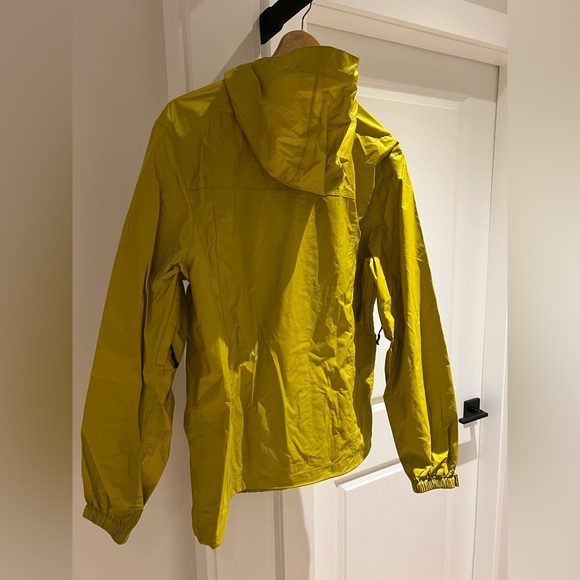 McKinley Rain Aquamax Jacket (Size: M) - Picture 8 of 12